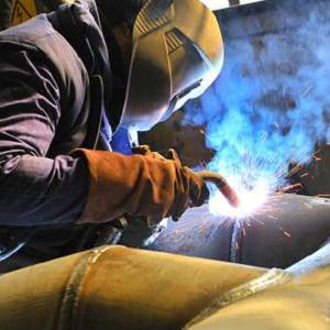 iron Welding and fabrication work shop in dubai 